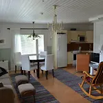 Luntinmaeen Omakotitalo *
