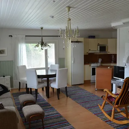 Luntinmäen Omakotitalo *